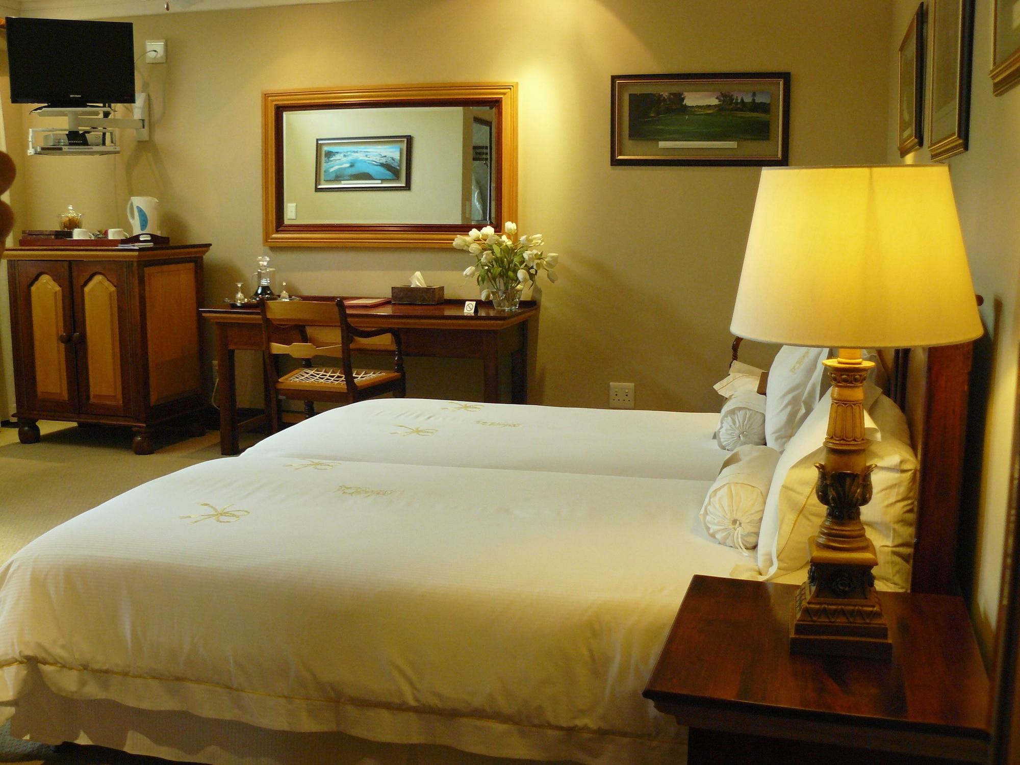 The Woodpecker Inn Pretoria-Noord Extérieur photo