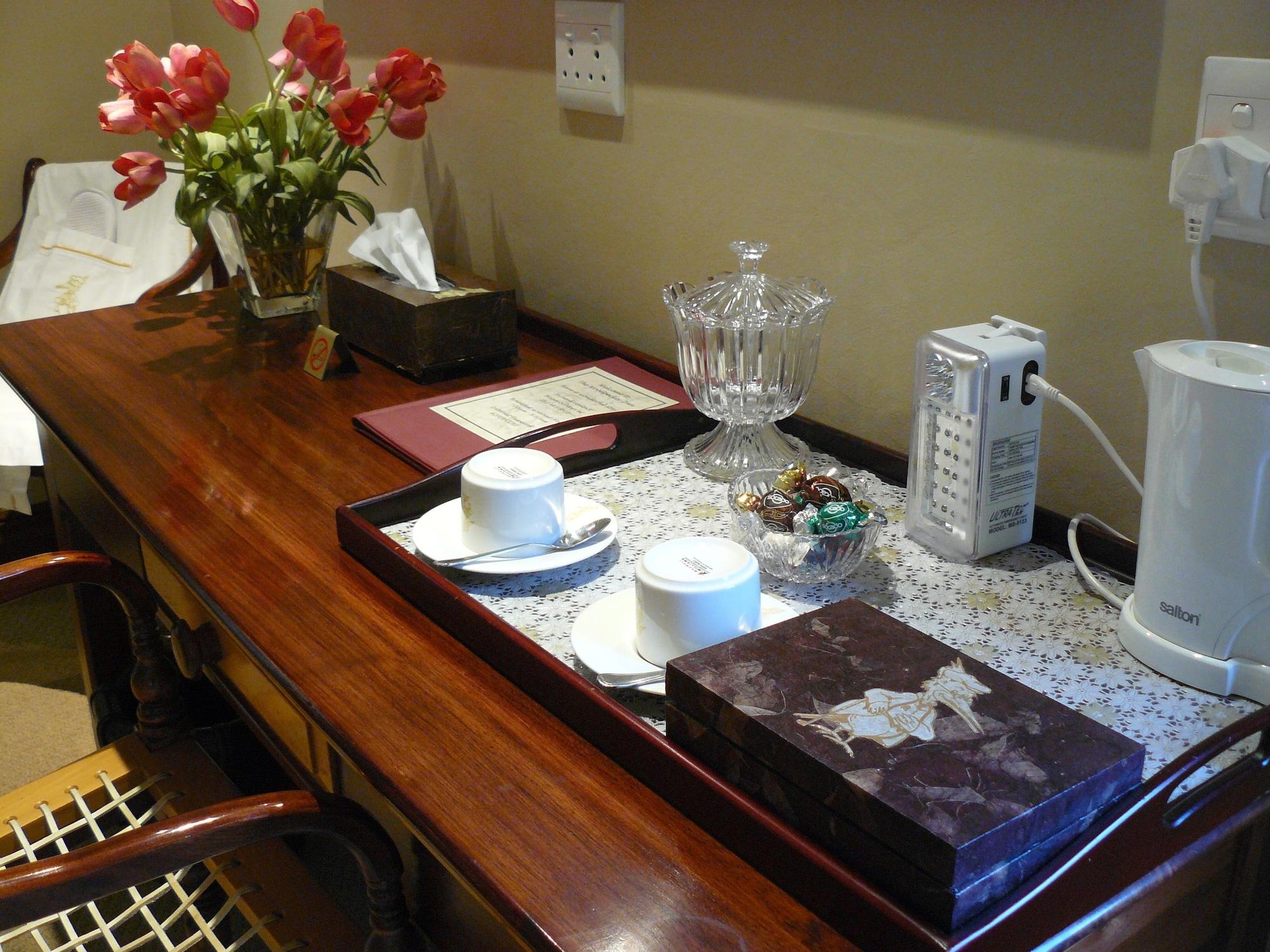 The Woodpecker Inn Pretoria-Noord Extérieur photo
