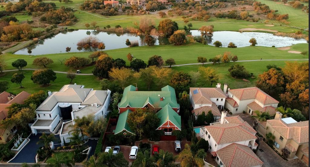 The Woodpecker Inn Pretoria-Noord Extérieur photo